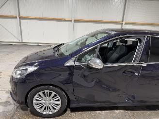 Peugeot 208 1.2PureTech 81kW Clima Allure picture 13