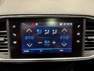Peugeot 308 1.2PureTech 96kW GT-Line picture 24