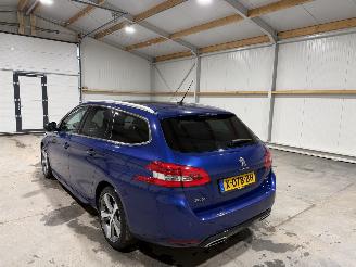 Peugeot 308 1.2PureTech 96kW GT-Line picture 12