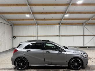 Schadeauto Mercedes A-klasse 180 90kW Automaat Pano Ambition 2018/2