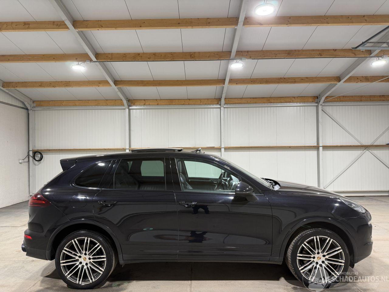 Porsche Cayenne S E-HYBRID 3.0S 245kW Pano