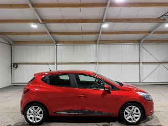 Coche accidentado Renault Clio 0.9TCe 66kW Airco Navi Limited 2019/3