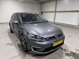 Volkswagen e-Golf 36kWh 100kW Automaat E-Dition picture 3
