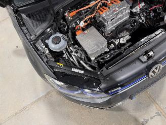Volkswagen e-Golf 36kWh 100kW Automaat E-Dition picture 27