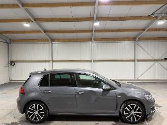 uszkodzony samochody osobowe Volkswagen e-Golf 36kWh 100kW Automaat E-Dition 2020/4