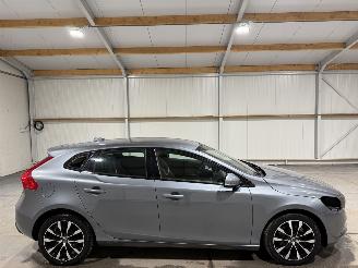 damaged passenger cars Volvo V-40 1.5T3 112kW Automaat Dynamic Edition 2018/11