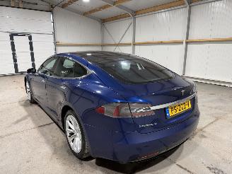 Tesla Model S 75kWh Base 235kW Pano picture 12