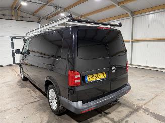 Volkswagen Transporter 2.0TDI 62kW Airco L2H1 Trendline picture 12