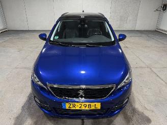 Peugeot 308 1.2PT 81kW Blue Lease Executive picture 16