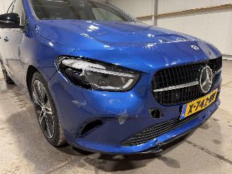 Mercedes B-klasse 180 100kW Automaat Luxury Line Pano picture 21