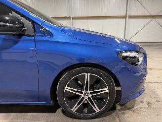 Mercedes B-klasse 180 100kW Automaat Luxury Line Pano picture 16
