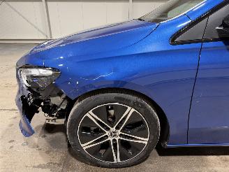 Mercedes B-klasse 180 100kW Automaat Luxury Line Pano picture 15