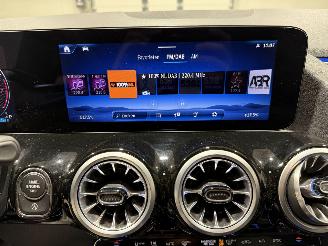Mercedes B-klasse 180 100kW Automaat Luxury Line Pano picture 37