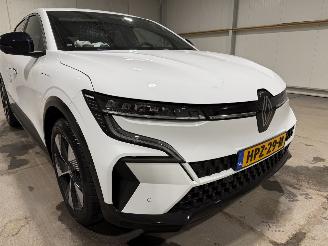 Renault Mégane E-Tech 60kWh 160kW Comfort Range Techno picture 28