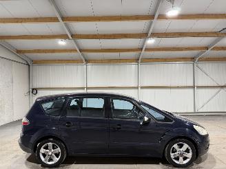 Vaurioauto  passenger cars Ford S-Max 2.0TDCi 103kW DualClima 2008/1
