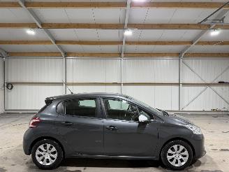 uszkodzony samochody osobowe Peugeot 208 1.0VTI 50kW Access 2013/11