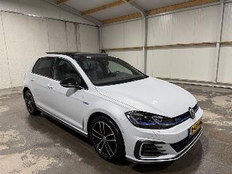 Volkswagen Golf GTE 1.4TSI 110kW Automaat Pano picture 2