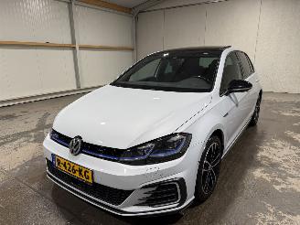 Volkswagen Golf GTE 1.4TSI 110kW Automaat Pano picture 10