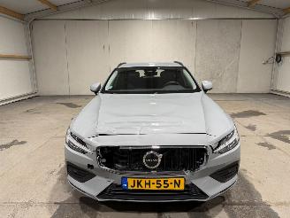 Volvo V-60 2.0B4 145kW Automaat Essential Edition picture 4
