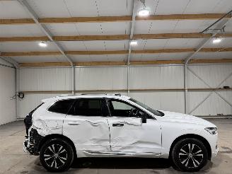 damaged passenger cars Volvo Xc-60 2.0T6 186kW Automaat Recharge AWD Business Pro 2020/8