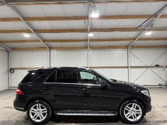 krockskadad bil auto Mercedes M-klasse 350BlueTEC 190kW Automaat Pano 4Matic Edition 1 2013/3