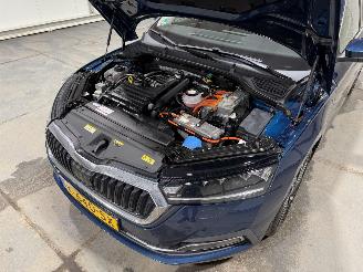 Skoda Octavia 1.4TSI iV 110kW Automaat Business Edition Plus picture 25