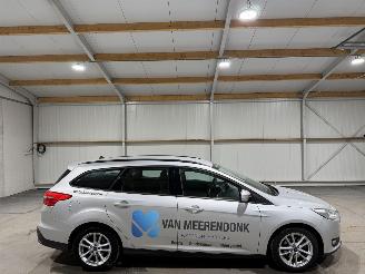 Schadeauto Ford Focus 1.0 74kW Lease Edition 2017/11