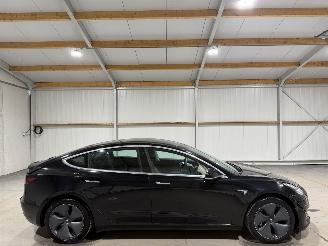 krockskadad bil auto Tesla Model 3 60kWh Standard 175kW RWD Plus 2019/8