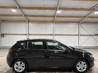 Unfallwagen Peugeot 308 1.2PT 81kW Active Airco 2018/3
