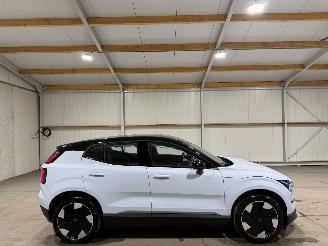 uszkodzony samochody osobowe Volvo EX30 69kWh Extended Range Plus 200kW Single Motor 2024/2