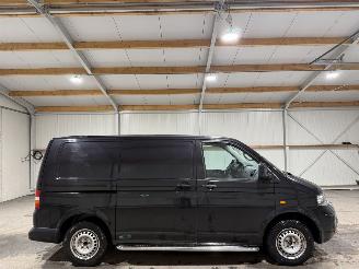 Schadeauto Volkswagen Transporter 2.5TDI 96kW Automaat Navi Airco 2004/11