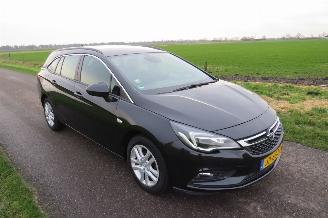 Coche accidentado Opel Astra SPORTS TOURER+ 1.0 77kw 105pk  Business+  Euro 6 Navigatie Clima  2016 2016/5