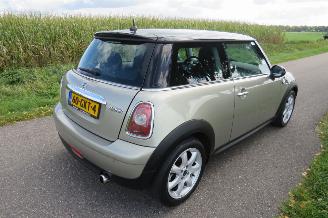 krockskadad bil auto Mini Cooper 1.6  Cooper Pepper 2008  Airco 214.000km nap 2008/1