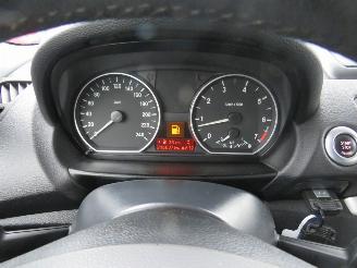 BMW 1-serie 116 2.0 122pk 5drs Business Line 2011  Airco Navigatie   216.000km topstaat picture 6