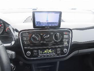 Volkswagen Up! 1.0 High Up  5drs Airco Navigatie 08-2014 Parkeerschade Bumper voor picture 9