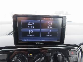 Volkswagen Up! 1.0 High Up  5drs Airco Navigatie 08-2014 Parkeerschade Bumper voor picture 22