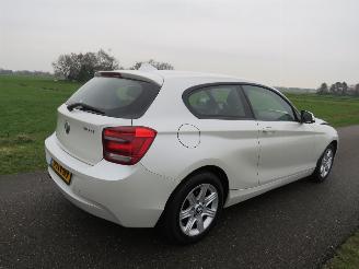 uszkodzony samochody osobowe BMW 1-serie 118 Diesel 143pk 6 Bak Navigatie Airco 2014  [ Model 2015  [parelmoer 2014/5