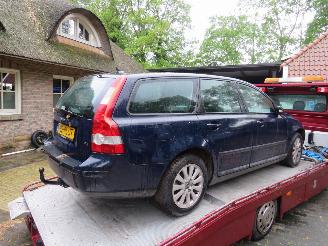 krockskadad bil auto Volvo V-50 2.4 140pk 2004  [ sloop of loop 2004/8