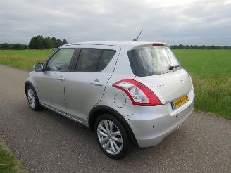 skadebil auto Suzuki Swift 1.2 94pk  Automaat 5Drs 68.000km Nap Airco Exclusief  2015-12 2015/12