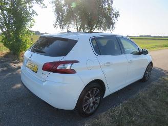 škoda osobní automobily Peugeot 308 1.2 110pk Pure Tech Style 116.000km Navigatie Camera airco Clima   splinter nieuwe d riem 2015/7