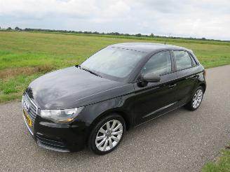 Audi A1 Sportback 1.2 Tfsi 122pk 5drs Airco 170.000km nap Navigatie Clima Stoelverwarming  2014 picture 4