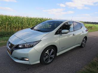 Avarii autoturisme Nissan Leaf 2.ZERO EDITION 40 kWh Elektrisch Automaat Camera Stoelverwarming Navigatie schadevrij 2018/4