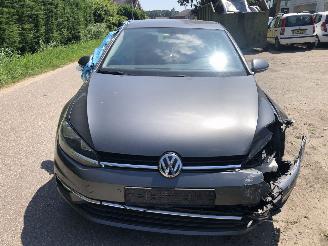 skadebil auto Volkswagen Golf Golf 1.0 TSI Comfortline 2019/2