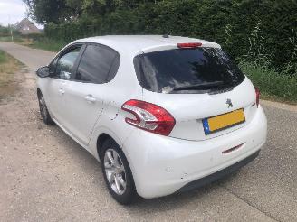 Auto incidentate Peugeot 208 208 1.2 VTi Oxygo 2014/1