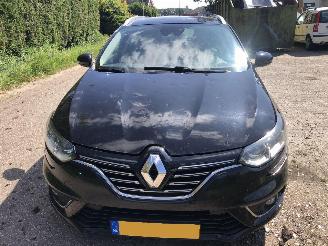 Avarii autoturisme Renault Mégane Mégane Estate 1.2 TCe Bose 2017/3
