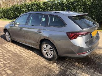 Skoda Octavia Octavia Combi 1.0 TSI Business Edition picture 4