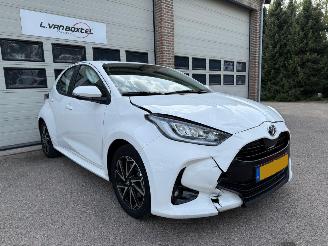 škoda osobní automobily Toyota Yaris 1.5 Hybrid Dynamic Navi Clima Cruise 35316 Km NAP ! 2023/2
