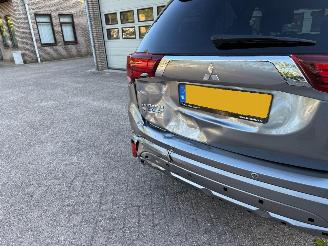 Mitsubishi Outlander 2.4 PHEV Pure Navi Clima Cruise 89684 Km NAP ! picture 15
