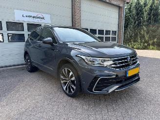 Voiture accidenté Volkswagen Tiguan 1.5 TSI R-Line Automaat Virtual Navi Clima NAP ! 2023/11