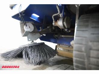   95 BJ 2022 33Hrs! Kehrmaschine / Veegmachine picture 11